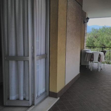 Valter Apartment Pietra Ligure Buitenkant foto